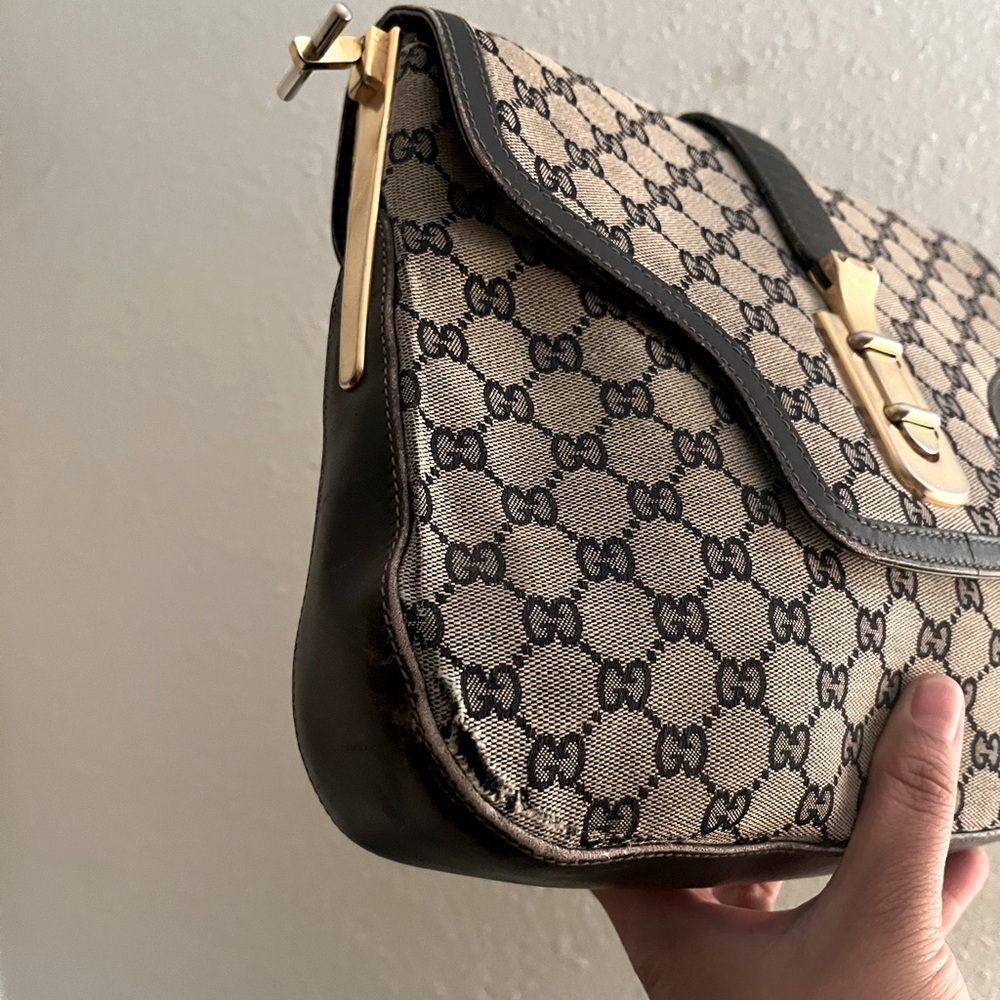 Gucci Black and Gold Monogram Bag - Picture 4 of 16